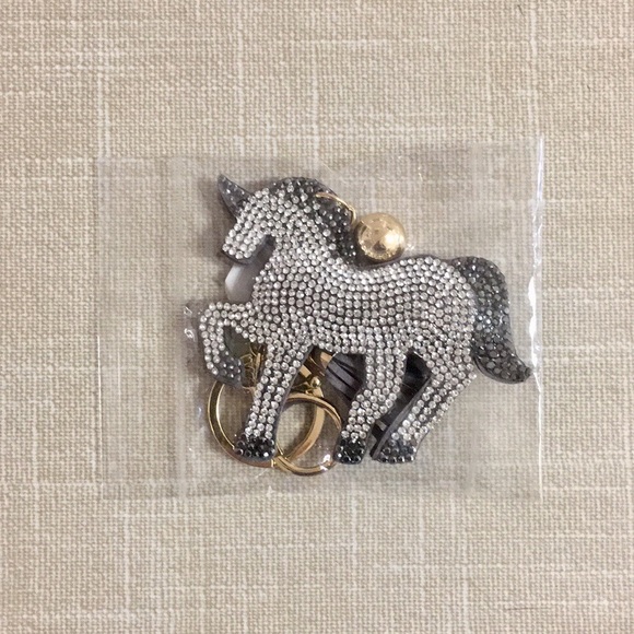 🦄 Unicorn Bag Charm! 🦄 - Picture 6 of 8
